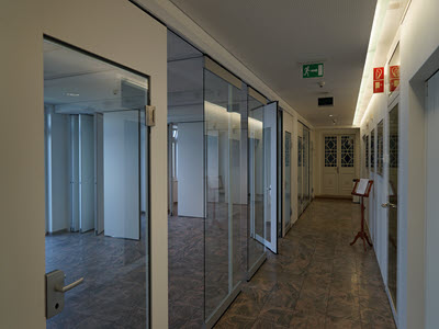 Glasschiebewand Shopfronten Bild 5